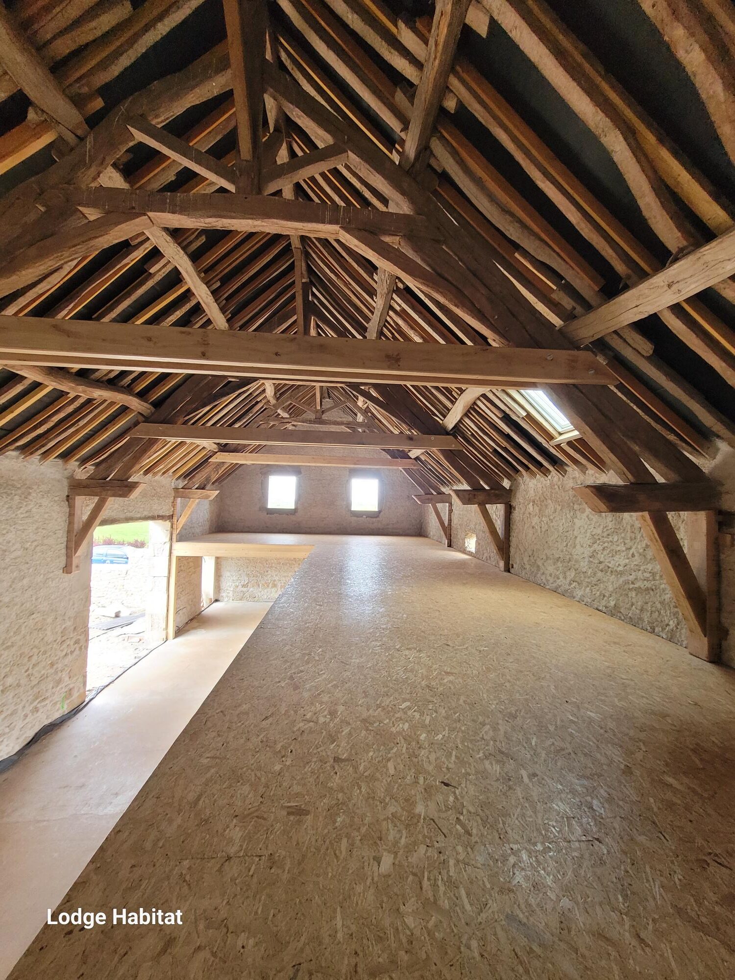 couverture et charpente lodge habitat dans l'Allier (4) (1)